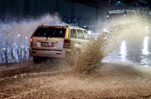 Κακοκαιρία Byron: Πάνω από 330 κλήσεις στο Κέντρο Επιχειρήσεων της Πυροσβεστικής σε Αττική και Πελοπόννησο