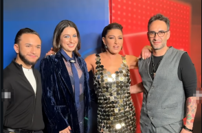 Η Έλενα Παπαρίζου με τον νικητή του The Voice, Κωνσταντίνο Κωμοδρόμο