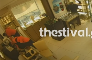 Χαλκιδική: Βίντεο ντοκουμέντο από τη ληστεία σε κοσμηματοπωλείο – Πώς έδρασαν οι «Ροζ Πάνθηρες» 