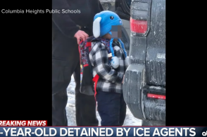 Οργή στις ΗΠΑ για την κράτηση ενός 5χρονου από την ICE στη Μινεσότα - Επιβεβαιώνει το περιστατικό ο Τζέι Ντι Βανς