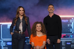 Οι παρουσιαστές της βραδιάς του α' εθνικού ημιτελικού της Eurovision, Μπέττυ Μαγγίρα, Κατερίνα Βρανά και Γιώργος Καπουτζίδης