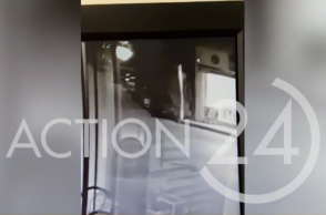 Η στιγμή του εμπρησμού της καφετέριας στους Αγίους Αναργύρους - Δείτε το βίντεο