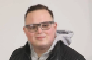 Λάρισα: «Δεν είμαι δολοφόνος, έχω βιώσει bullying» λέει ο 22χρονος που μαχαίρωσε 26 φορές τη μητέρα του