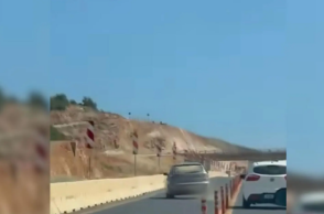 Κρήτη: Οδηγός έσπασε τα κολωνάκια και μπήκε στο αντίθετο ρεύμα στον ΒΟΑΚ