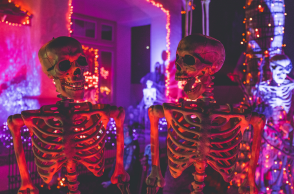 Τι σημαίνει πραγματικά η λέξη Halloween και από πού προέρχεται;