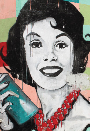 Athens Voice 977 - Χριστίνα Δράκου