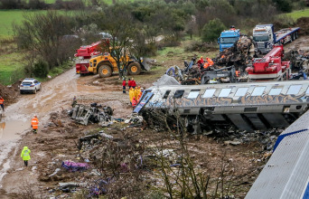 Στιγμιότυπο από το σημείο της τραγωδίας στα Τέμπη