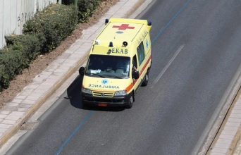 Ασθενοφόρο του ΕΚΑΒ εν κινήσει