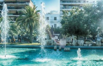 Νέα Σμύρνη και Παλαιό Φάληρο: Οι δύο γειτονιές που μας φέρνουν κοντά στη θάλασσα