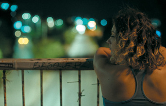 Μέντιουμ: Η γοητεία της ενηλικίωσης