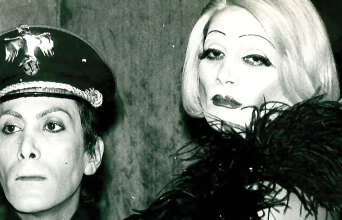 Η ιστορία του Αλκαζάρ, του πρώτου Drag Show στην Πλάκα