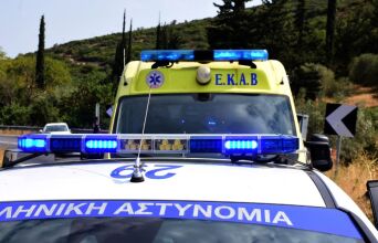 Περιπολικό της ΕΛ.ΑΣ. και ΕΚΑΒ