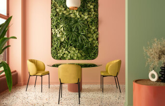 Χρώματα στους τοίχους και στα έπιπλα