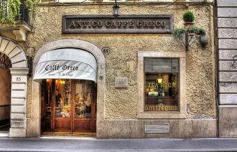 Το τέλος μιας εποχής στη Ρώμη: Το Antico Caffè Greco σφραγίστηκε — η πόλη αλλάζει, η μνήμη χάνεται