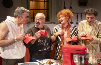 «Κέικ», Θέατρο Εμπορικόν