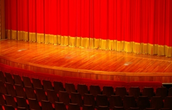 αδειο θεατρο