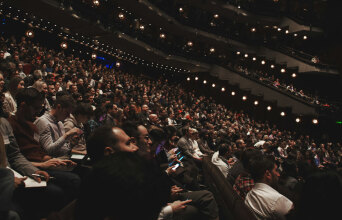Η επιστροφή του κοινού στο θέατρο