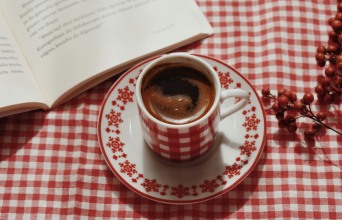 Πού θα βρεις το πιο μικρό καφέ και γεμάτο βιβλία στο κέντρο της πόλης;