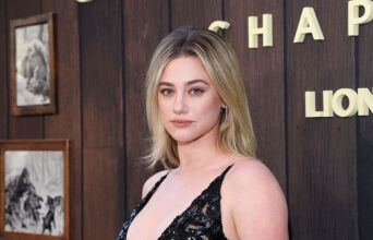 «Ρούφα την κοιλιά σου»: H Λίλι Ράινχαρτ αποκαλύπτει σχόλιο σκηνοθέτη που την στιγμάτισε