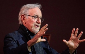 Σπίλμπεργκ μιλά για το μυστήριο των εξωγήινων: «Δεν μπορώ να φανταστώ ότι είμαστε μόνοι εκεί έξω»