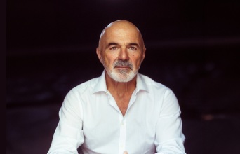 Στάθης Λιβαθινός
