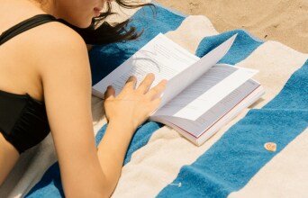 Βιβλία για ένα μακρύ, καυτό, αναγνωστικό καλοκαίρι: Ελληνική λογοτεχνία