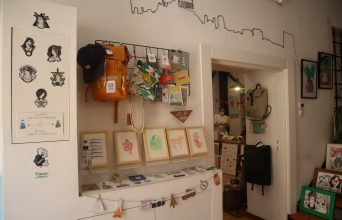 Το πιο εθιστικό Souvenir Shop στην Πλάκα