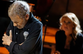 Ο Σταύρος Ξαρχάκος στο Ωδείο Ηρώδου Αττικού