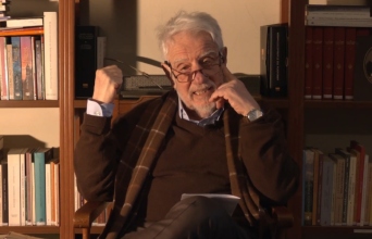 Στον Γιάννη Κιουρτσάκη το ελληνογαλλικό Λογοτεχνικό Βραβείο για το «Καμύ και Σεφέρης: Μια υπόθεση φωτός»