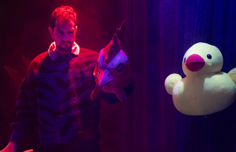 «Μαύρη μαγεία, ή άσε τους νεκρούς να πεθάνουν»: Ένα αλλιώτικο έργο στο Θέατρο Μπέλλος