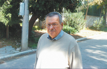 Στέφανος Μάνος