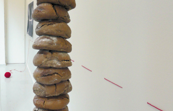 «Χονδρός - Κατσιάνη, Αναδρομή 1980-2004». Επί της Καρόλου Ντηλ.