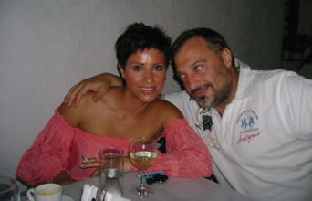 Ο Χρήστος Φερεντίνος με τη σύζυγό του, την ηθοποιό Σοφία Παυλίδου