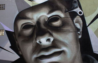 H μεγαλύτερη σε διαστάσεις προσωπογραφία graffiti στην Ελλάδα υπογράφεται από τον γνωστό iNO.