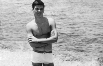 Ο Γιώργος Χρονάς γράφει στην ATHENS VOICE για την Ίο.