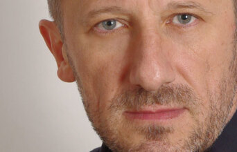 Ντίνος Γιώτης