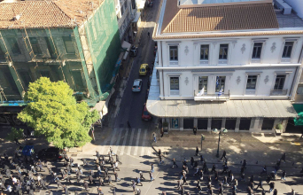 Λίγο πριν τα επεισόδια ανάμεσα σε οπαδούς του ΠΑΟΚ και Πακιστανούς στο κέντρο της Αθήνας, στις 26/11.  