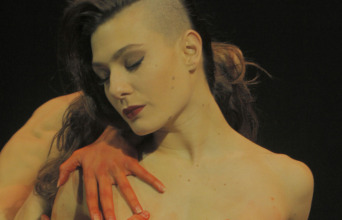 Τραβάει ο Ντόριαν Γκρέι selfies;