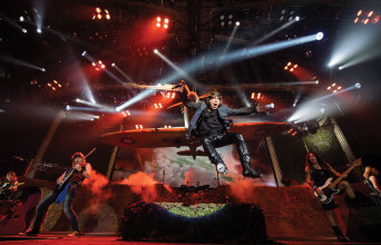 iron-maiden-legacy-of-the-beast-tour-2.jpg