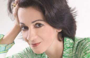 Μανίνα Ζουμπουλάκη