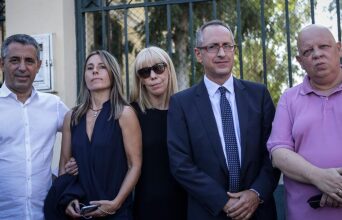 Θανάσης Μαυρίδης, Παναγιώτης Λάμψιας, Κατερίνα Γαλανού - Φιλελεύθερος