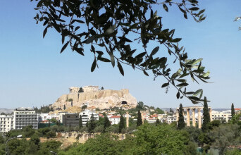 Η Ακρόπολη και οι Στύλοι Ολυμπίου Διός από το Μετς