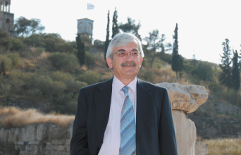 Γιώργος Αμπατζόγλου