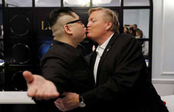 kissdonald.jpg