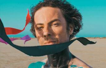 Freedom Candlemaker - Beaming Light