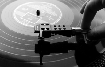 τα δισκάδικα της Αθήνας