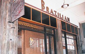 Brazilian © Πάνος Κουτρουμπούσης