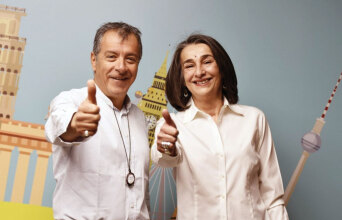 Σταύρος Θεοδωράκης, Μαίρη Λεοντσίνη