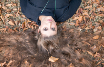 Φθινοπωρινή ανασύνταξη. Η Δέσποινα Κουτσομητροπούλου γράφει για τα φθινοπωρινά μυστικά ομορφιάς.