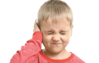 little-boy-ear-ache.jpg